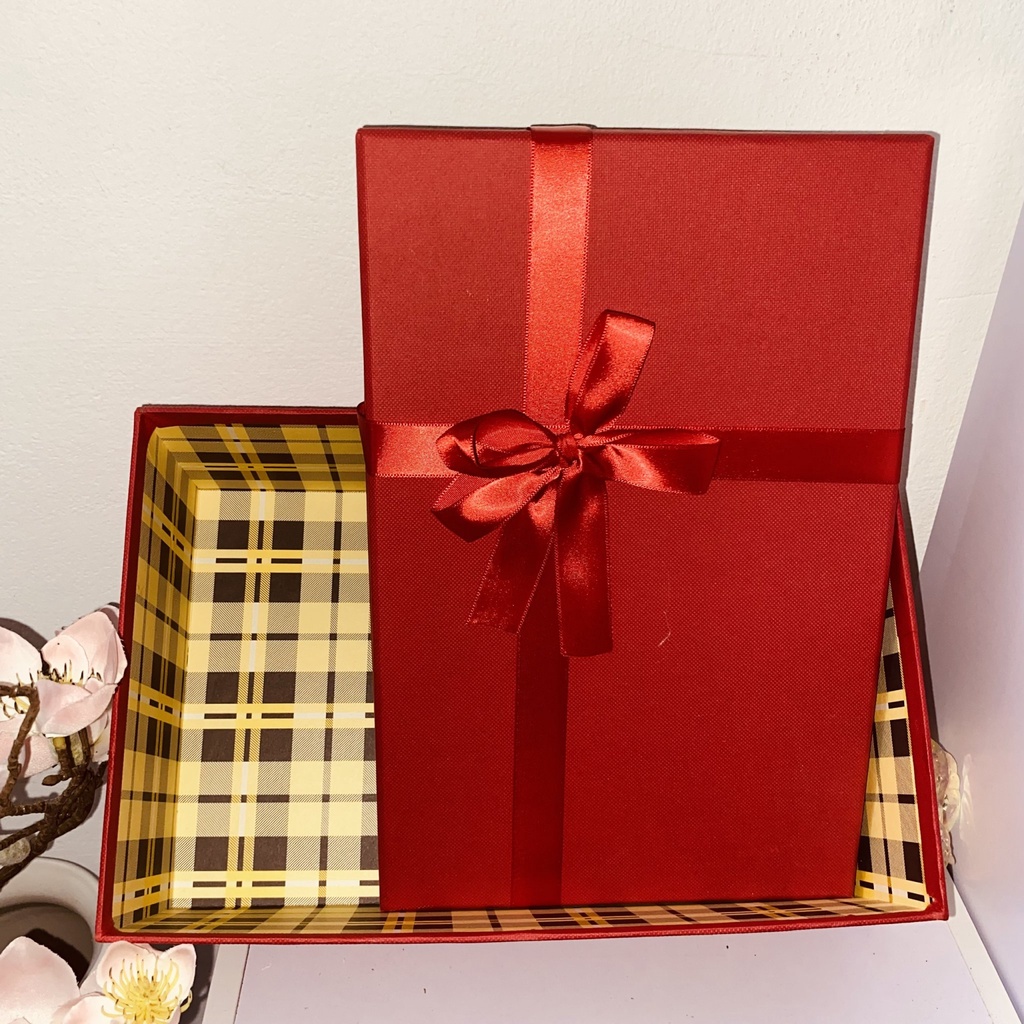 (Xưởng - full size, màu) hộp đựng quà tặng hình chữ nhật có nơ nhiều kích thước