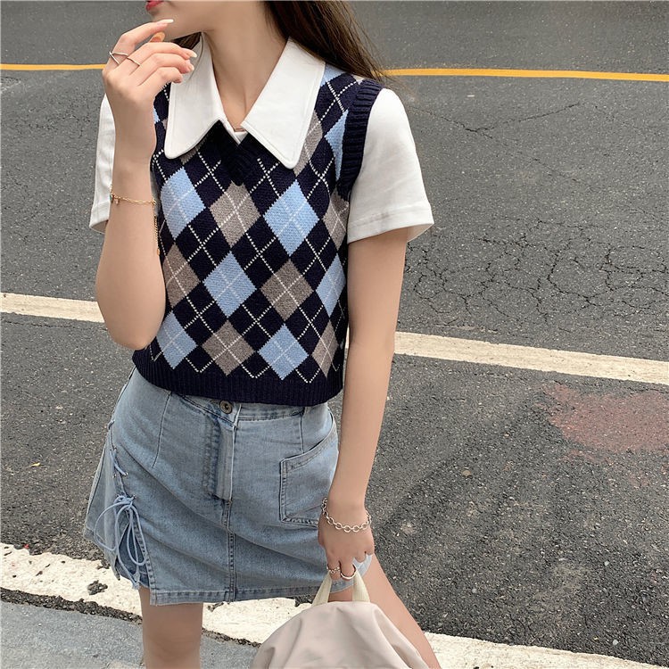 Áo Gile Len Dáng Croptop Họa Tiết Quả Trám - Titto Closet | BigBuy360 - bigbuy360.vn