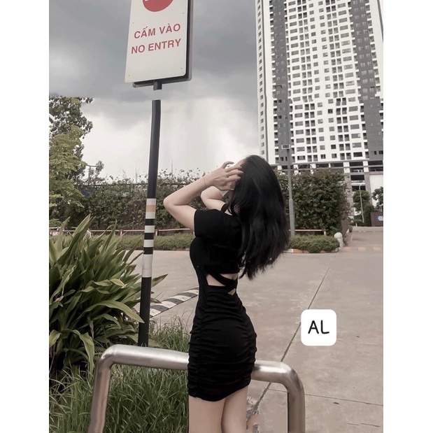 Váy body dây chéo lưng