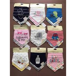 Sét 3 yếm Momcare cho bé ( loại đẹp )