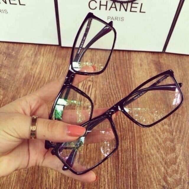 Kính gọng dẻo hot hit về ạ Đeo dô mũi cao gương mặt thon lắm ạ 😝😝