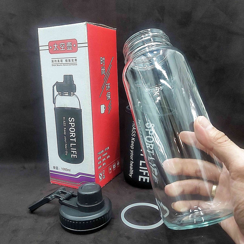 Chai Thủy Tinh đựng nước 1000ml (combo 2 chai) SPORT LIFE - Nắp nhựa có quai, gioăng cao su– tặng kèm túi vải Spandex