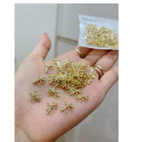 Charm nơ quốc dân 6027