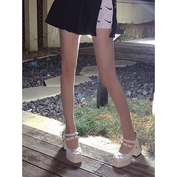 Giày marry jane phong cách gothic