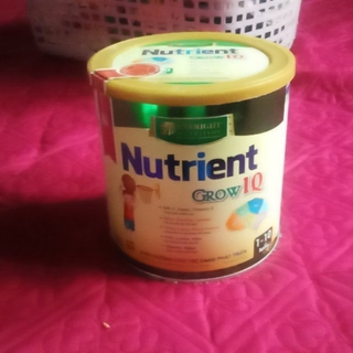 Sữa Nutrient phát triển chiều cao 4lon/700g.
