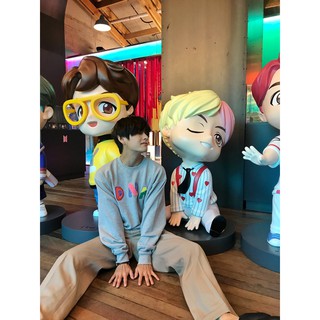 áo sweater DNA, áo Cheap Moment Taehyung