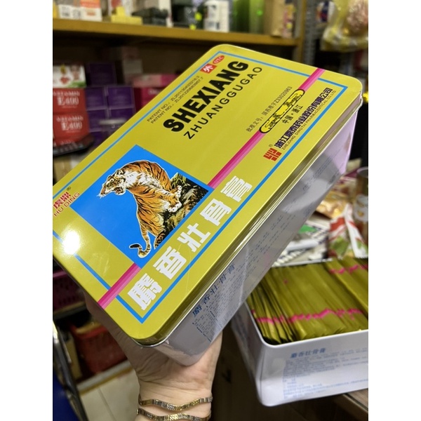 Cao dán con cọp bao nóng gói 4 miếng