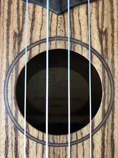 Đàn Ukulele Soprano Gỗ Sọc cao cấp - CB2