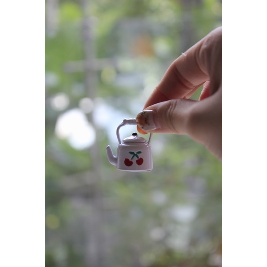 BEP039 Ấm nước trái cherry