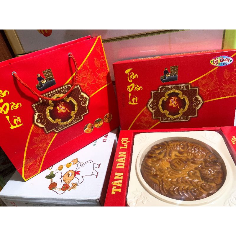 BÁNH TRUNG THU THẬP CẨM GÀ QUAY 3 TRỨNG B