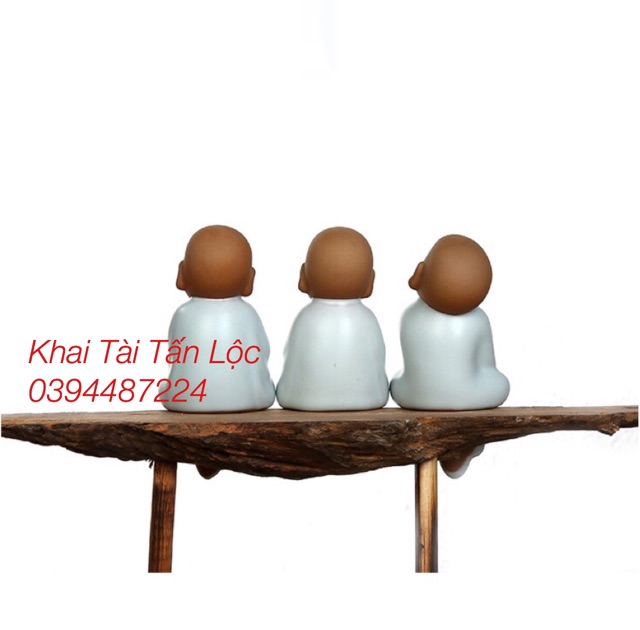 Tượng chú tiểu ngồi thưởng trà gốm tráng men