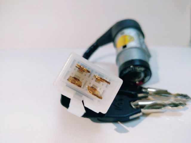 Ổ Khóa máy xe Dream Thái chìa +hiệu VƯƠNG NIỆM