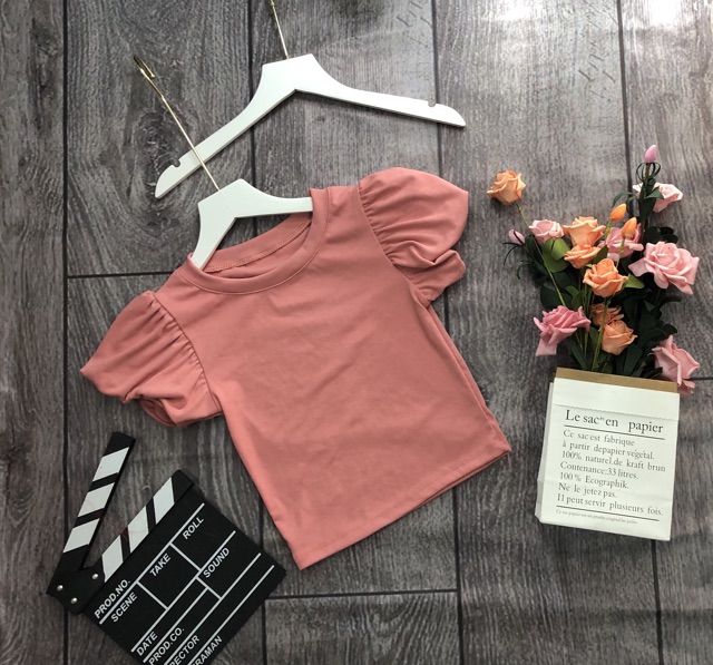 Áo croptop tay phồng