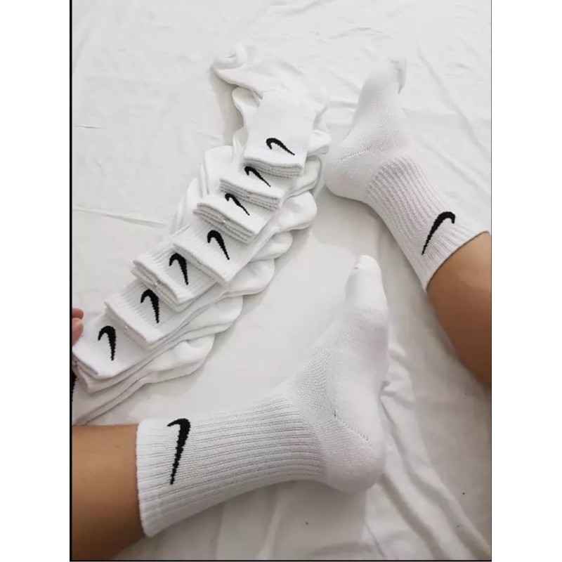 Vớ NIKE cổ mid xuất dư