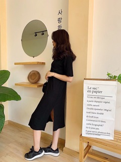 Đầm suông basic xẻ tà