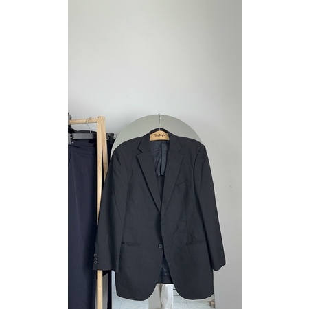 Blazer có đệm vai đứng form formal