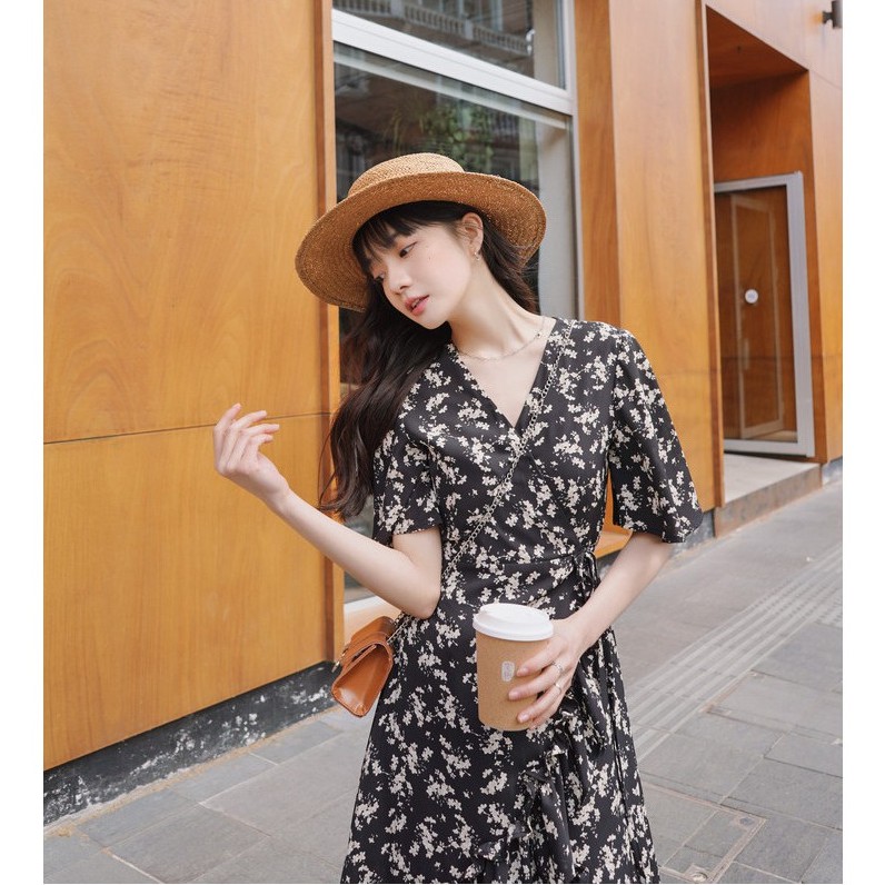 [SALE MẠNH] Váy hoa nhí chất liệu voan cát dịu dàng thanh lịch mà cũng cá tính ngút ngàn | BigBuy360 - bigbuy360.vn