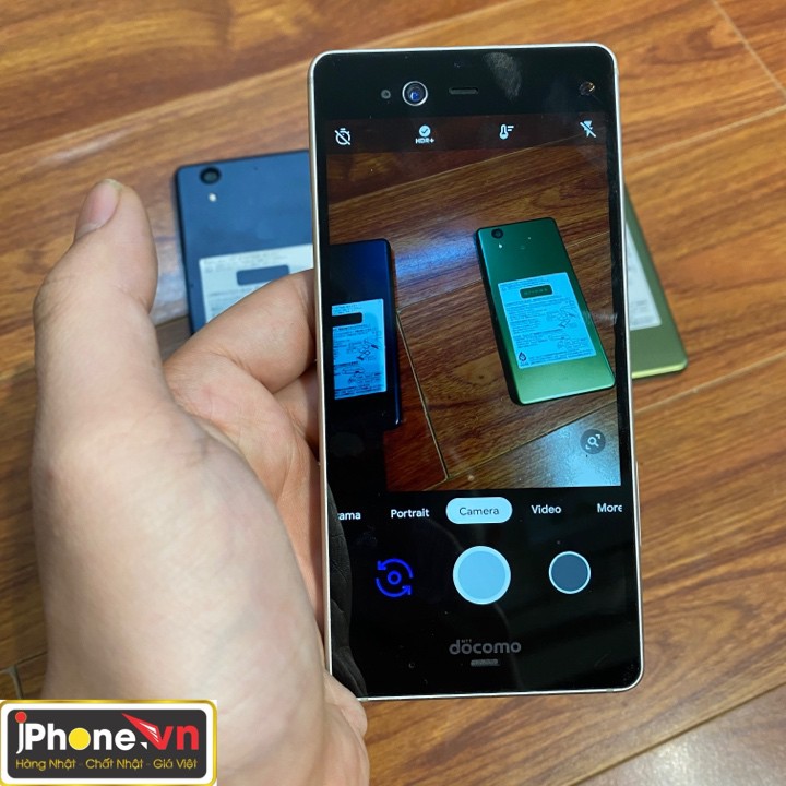 Điện thoại FUJITSU ARROWS F01K S660-4GB-32GB bảo mật võng mạc, vân tay, chống nước made in Japan