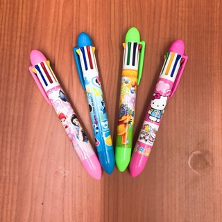Bút bi bấm 6 ngòi