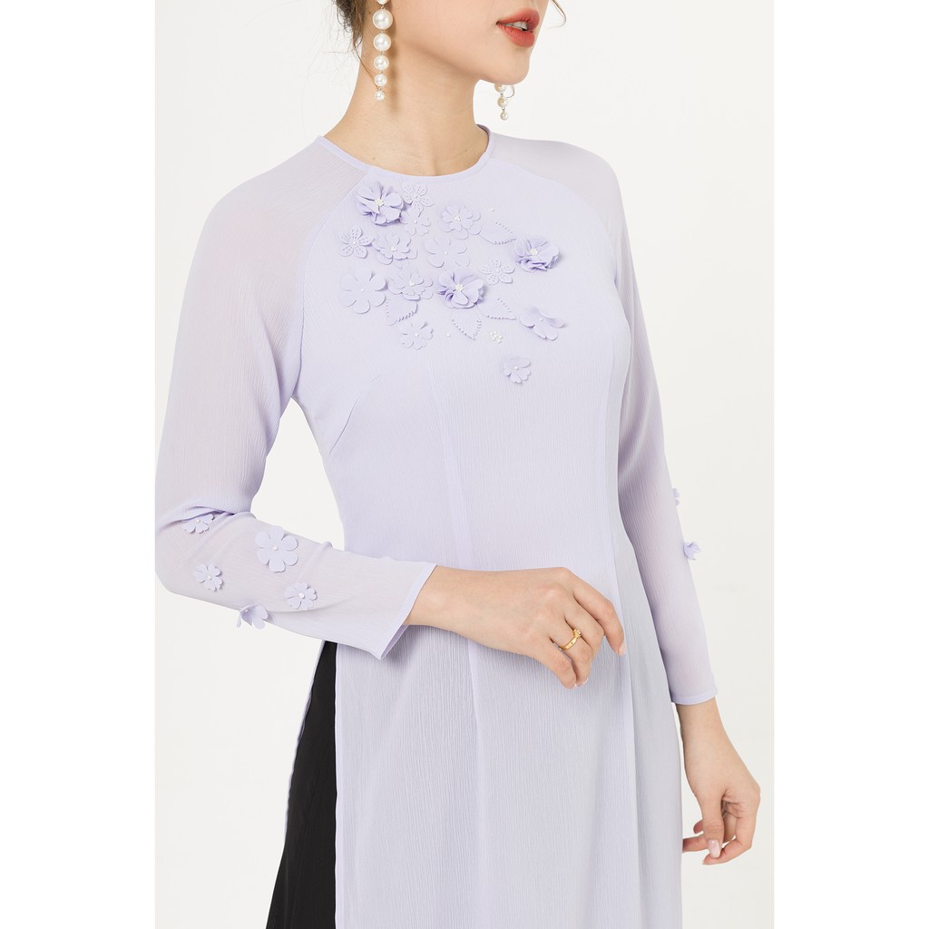 Áo dài cách tân đính hoa LA MER L61A19Q053 (Áo không kèm quần)