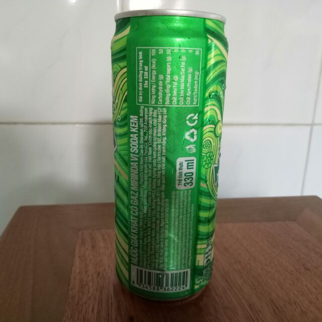 LON NƯỚC MIRINDA VỊ SODA KEM NGON XOẮN LƯỠI