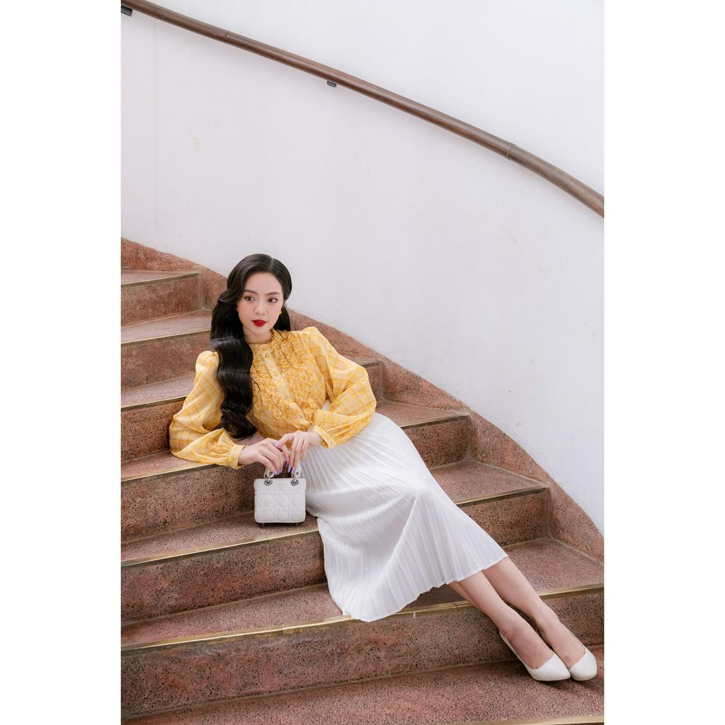 Chân váy dập ly quạt hè-Trắng_LALYA_CV10911