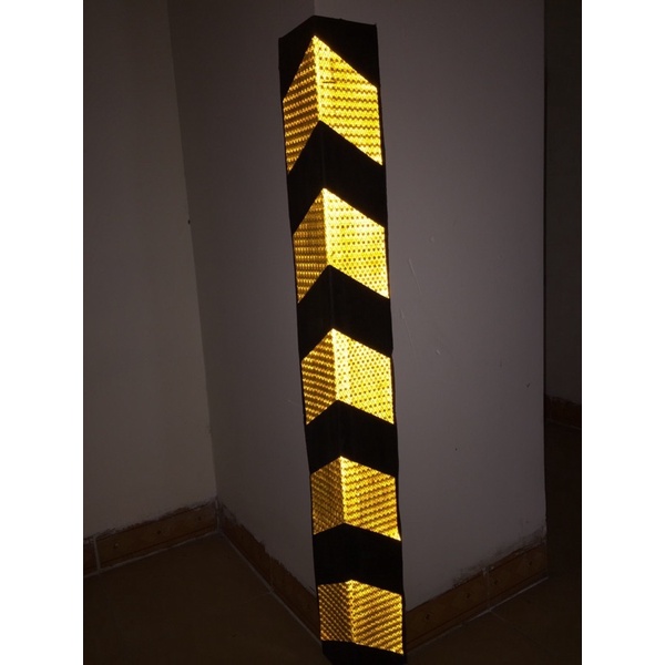 Ốp cột vuông cao su