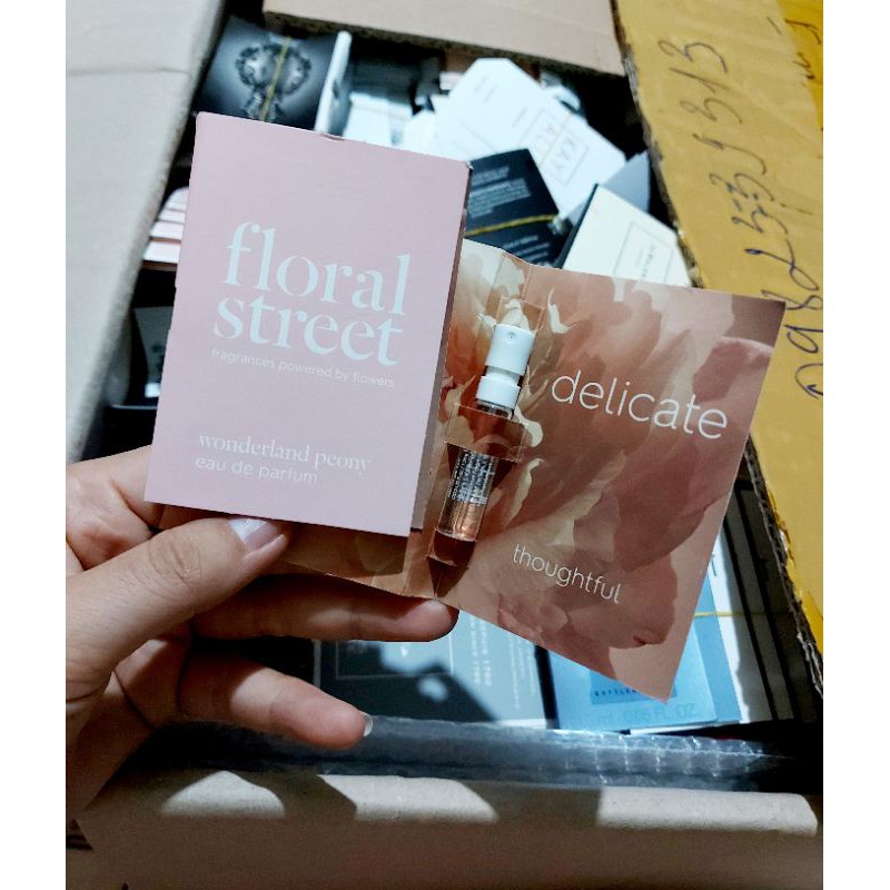 [ Vial 1.5ml ] Mẫu thử Nước hoa Floral Street Wonderland Peony