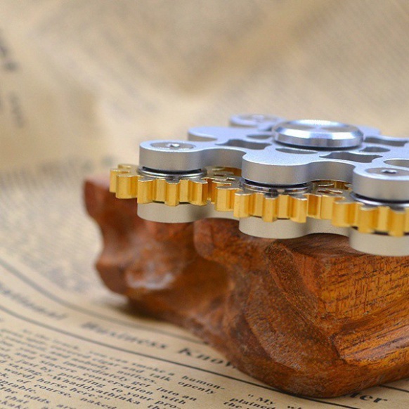 Con quay đồ chơi Fidget Spinner bằng đồng thau EDC cho trẻ em