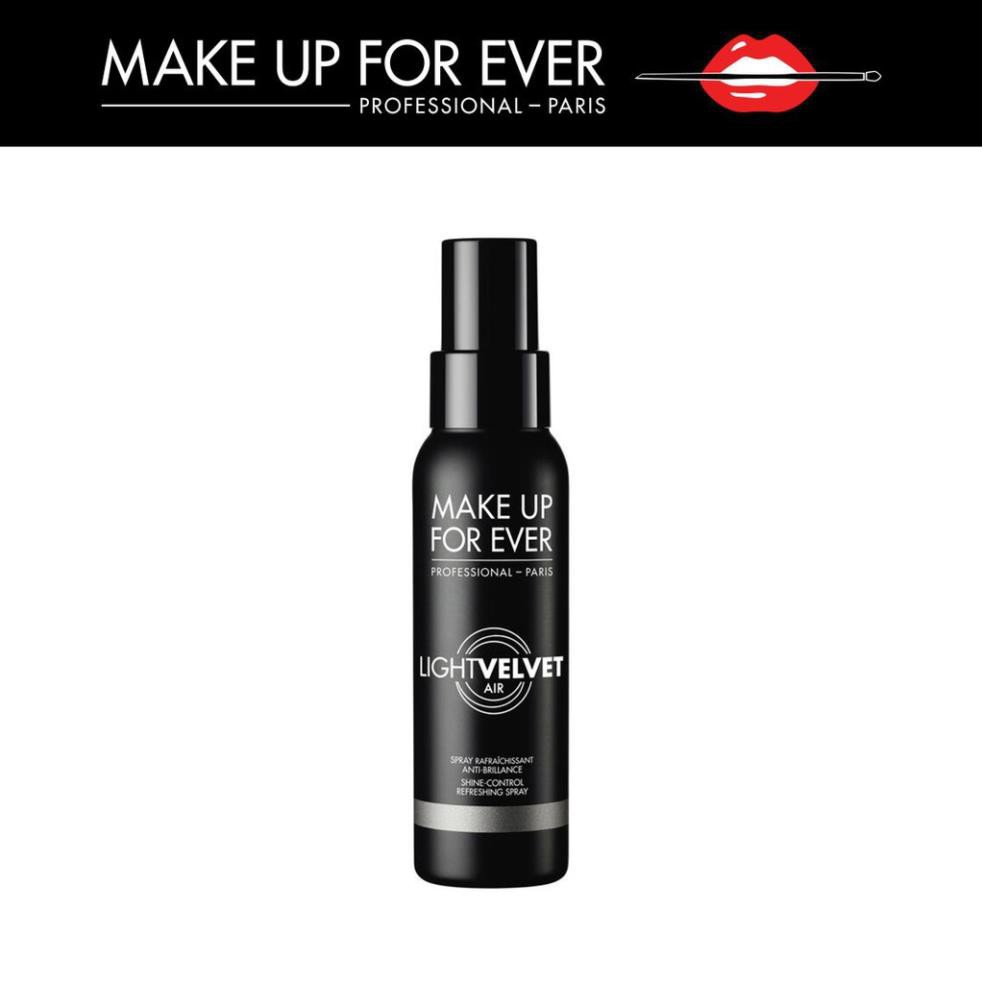 MAKE UP FOR EVER - Xịt Khoá Trang Điểm Kiềm Dầu Light Velvet Air Refreshing