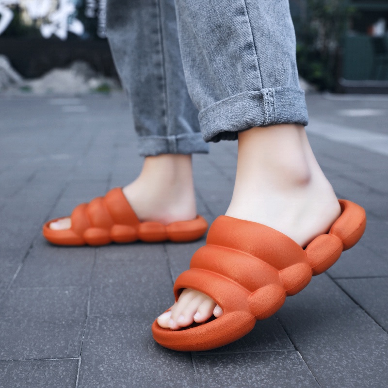 Dép đi trong nhà hình sâu bướm xinh xắn mềm mại