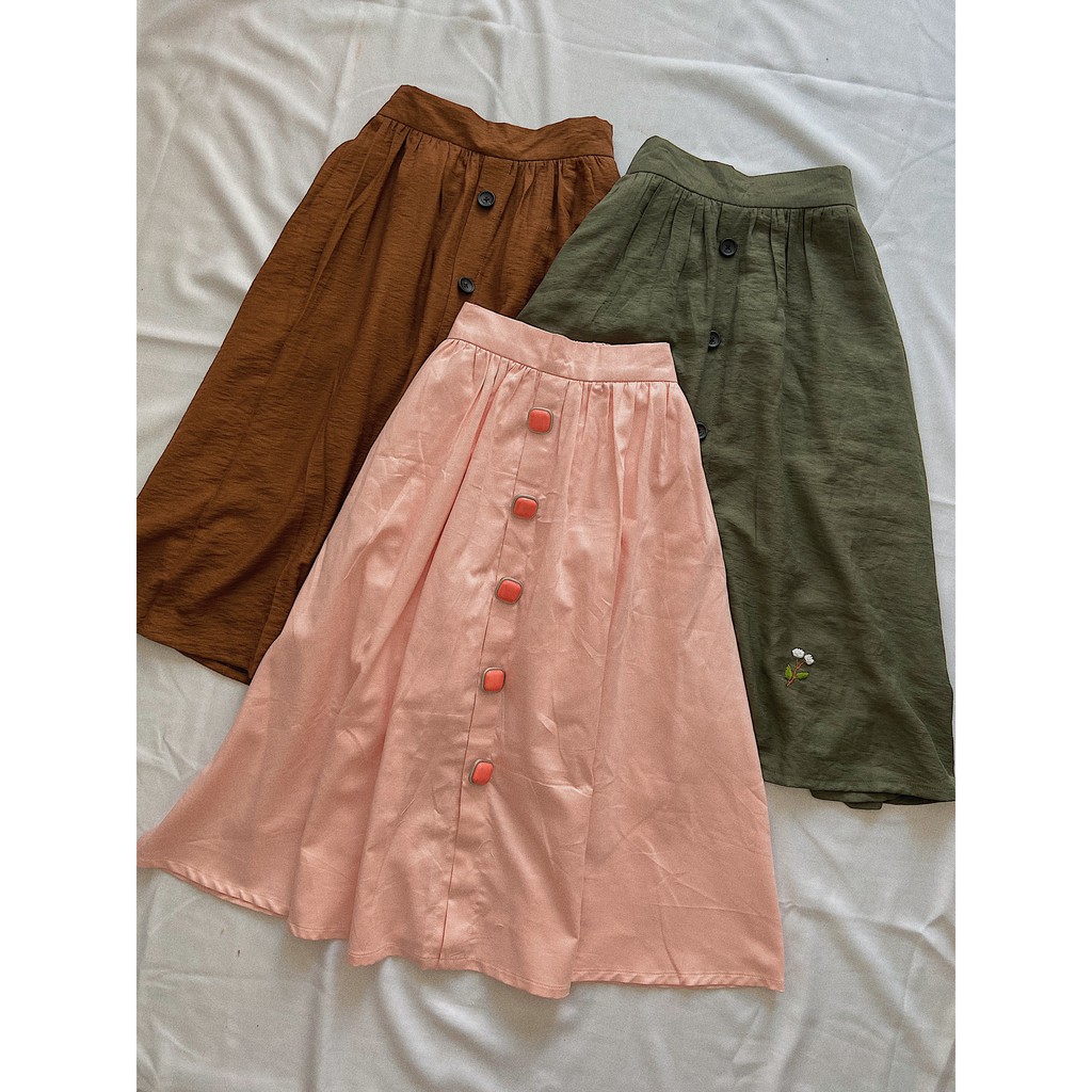 Chân váy dài hàng nút