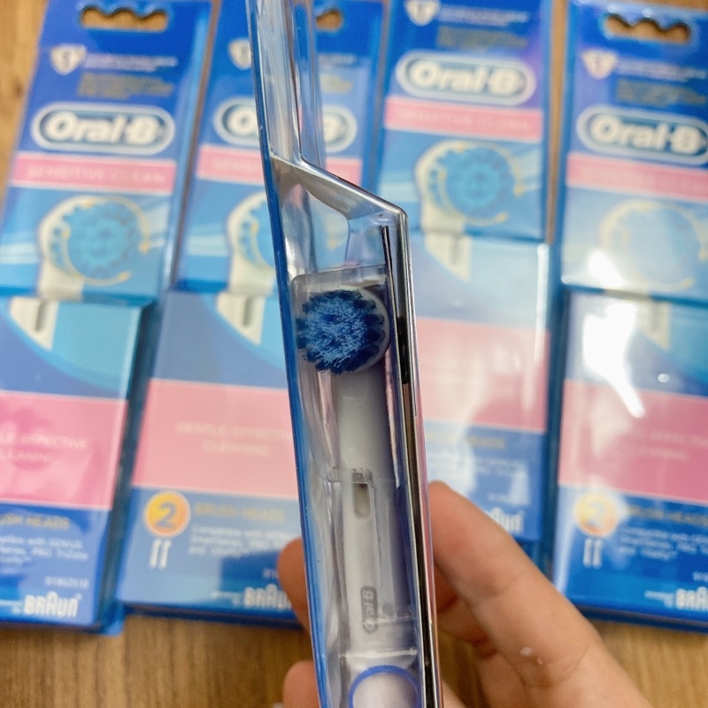 Đầu bàn chải thay thế sensitive Oral-b cho răng nhạy cảm - Made in Germany (Hàng_chính_hãng)