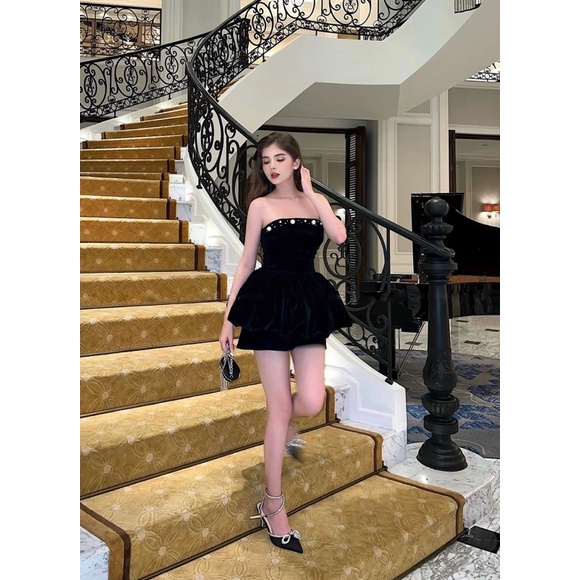 Set áo peplum tùng bí kết ngọc + quần short đen