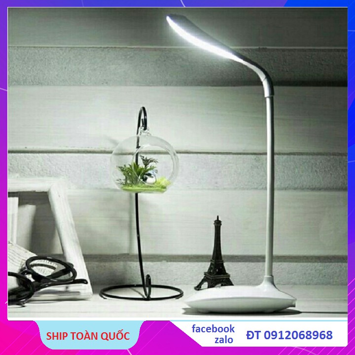 Đèn học làm việc chống cận thị bảo vệ mắt 20 LED (Giao Mầu Ngẫu Nhiên)