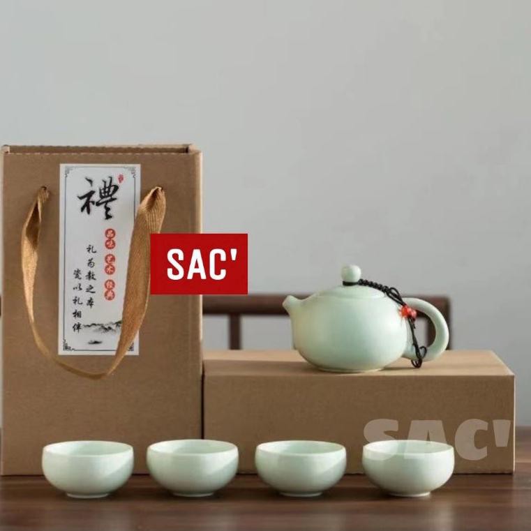 Bán chạy nhất	Bộ 4 ấm trà bằng gốm sứ phong cách Trung Hoa cổ điển