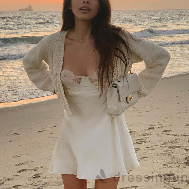 Đầm mini hai dây hở lưng phối ren màu sắc thời trang dành cho nữ