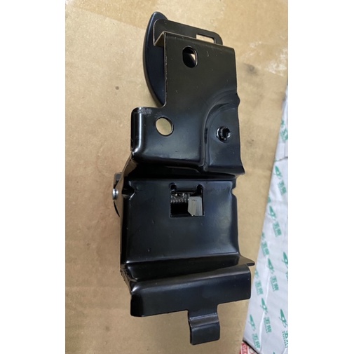 tay mở trong HYUNDAI MIGHTY HD65 HD72