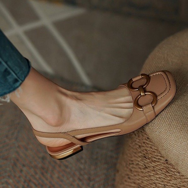 Giày sandal đế thấp mũi vuông thời trang thanh lịch dành cho nữ