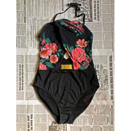 Bikini nữ đồ bơi đi biển liền thân 1 mảnh màu đen hở lưng vạt chéo buộc dây họa tiết hoa có mút ngực sexy