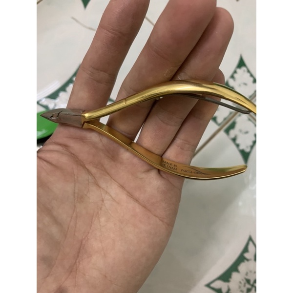 Kềm nghĩa cắt da D555, kìm nghĩa nhặt da D555,Kềm nghĩa D555