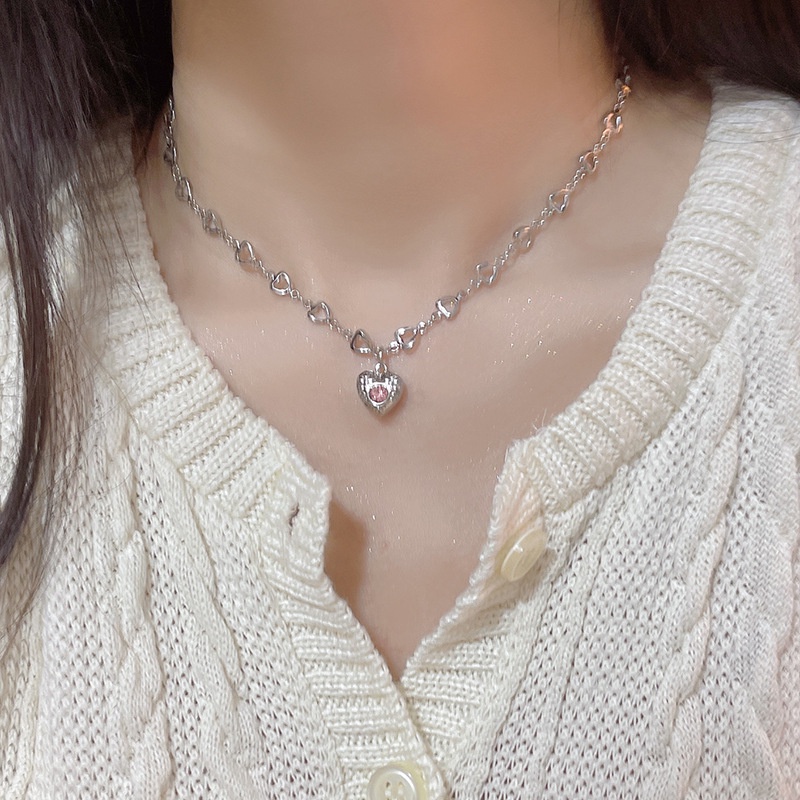 Vòng cổ mặt trái tim đính đá hồng phong cách Âu Mỹ cổ điển