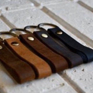 Móc Khóa Handmade Da Bò Thật [KHẮC CHỮ THEO YÊU CẦU]