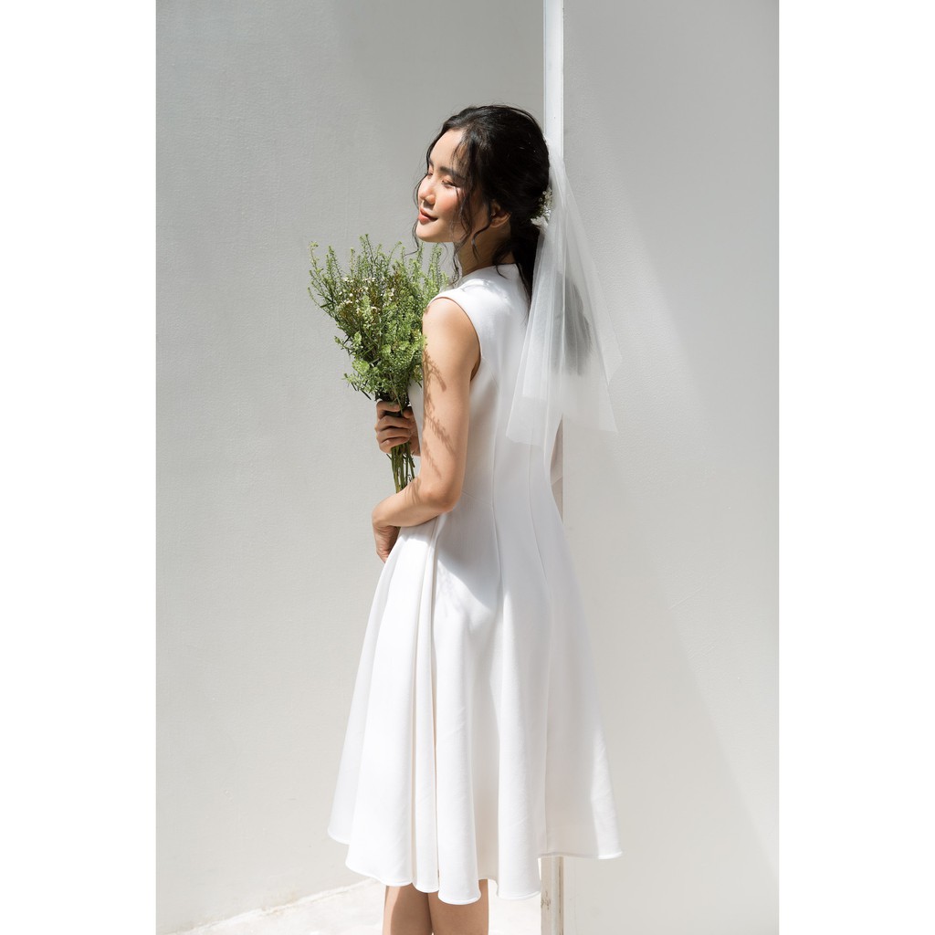 ĐẦM SÁT NÁCH DÁNG XOÈ - D1142 | BigBuy360 - bigbuy360.vn