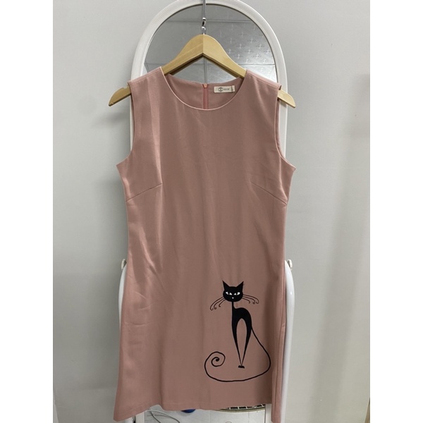 Pass  Đầm suông thêu XECOP