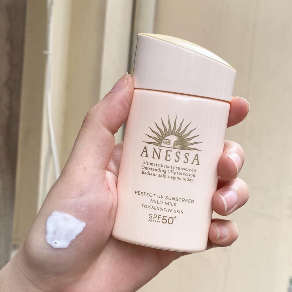 Kem Chống Nắng Anessa Perfect UV Sunscreen Mild Milk SPF50+ PA++++ 60ml