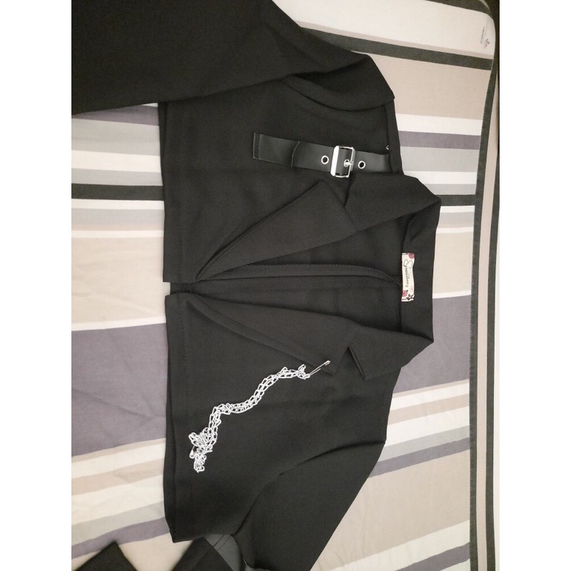 [Mã FAXANH1505 giảm 10K đơn 50K] Áo vest croptop kèm xích | BigBuy360 - bigbuy360.vn