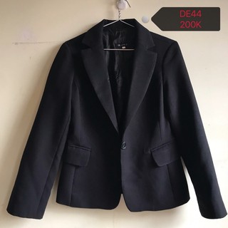 Blazer, Vest đen