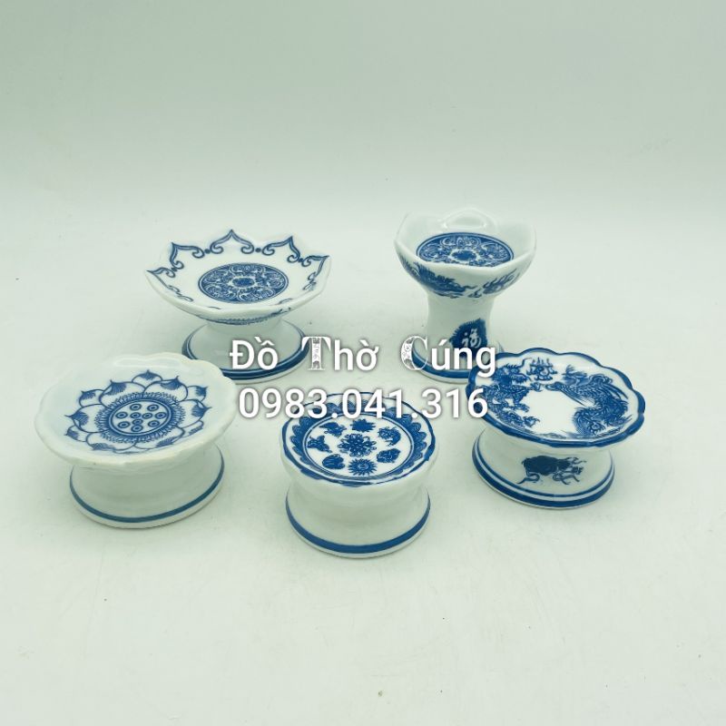 Chân kê nến thờ men lam
