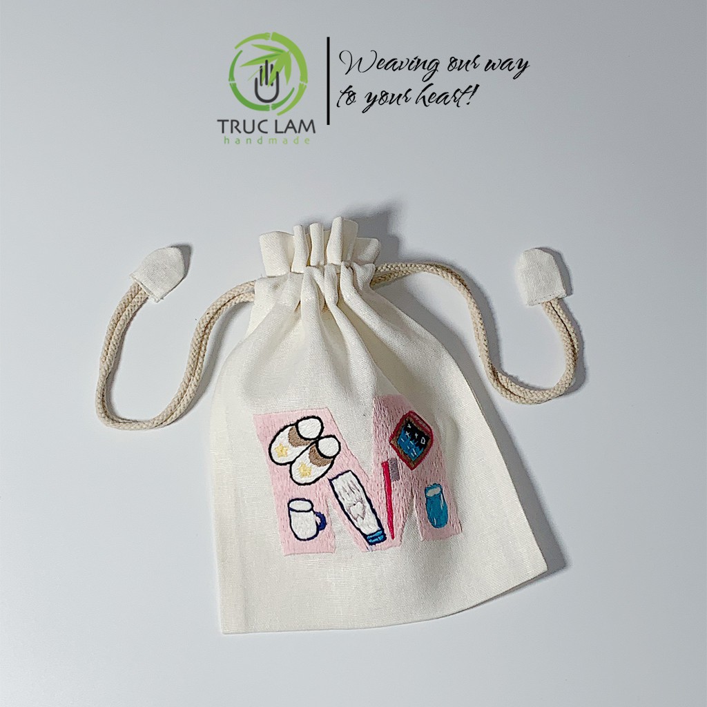 Túi Dây Rút Thêu Tay Họa Tiết Chữ Cái M Phối Hoa Văn Nhiều Màu Sắc - Trúc Lâm Handmade